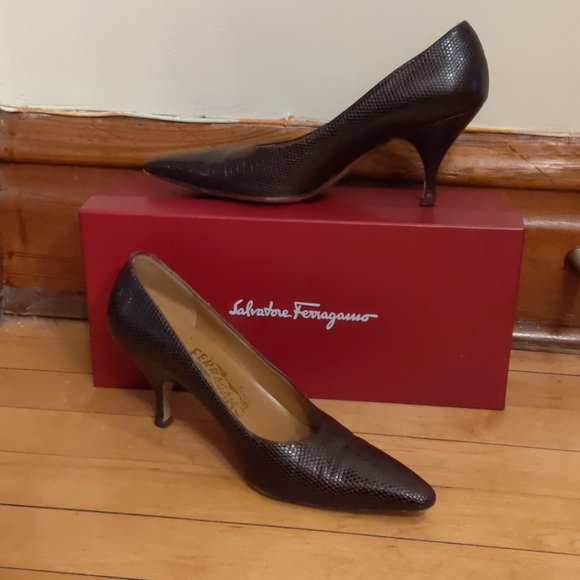 Salvatore Ferragamo Shoes - LAST CHANCE Brown lizard Salvatore Ferragamo pumps